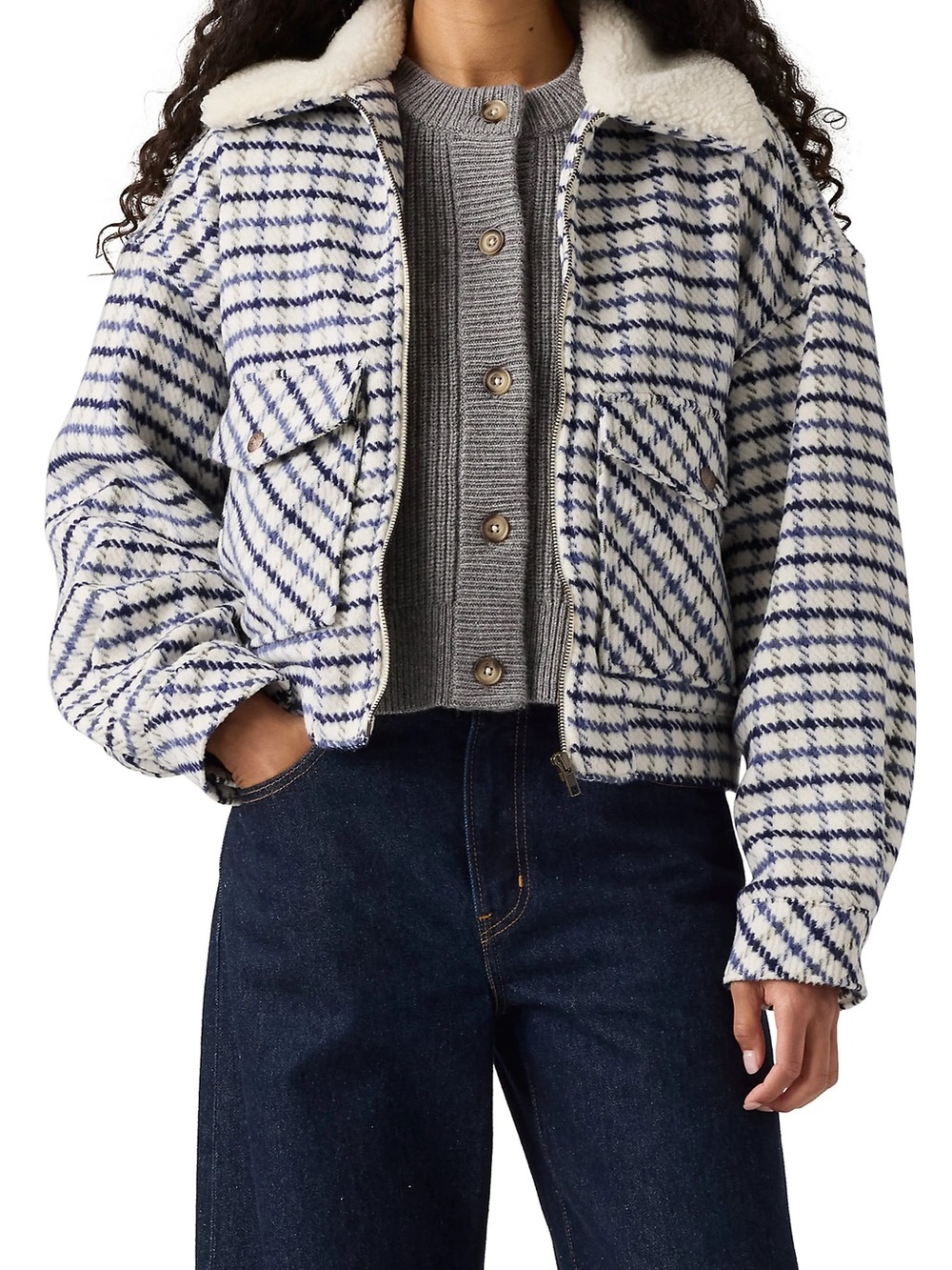 Levi's 90s Shrunken Trucker Jacket with Faux Shearling Collar